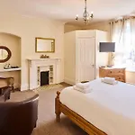 Rylstone Mere Πανσιόν 3*