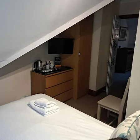 Rylstone Mere Penzion Whitby