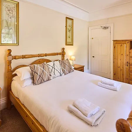 Πανσιόν Rylstone Mere