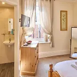 Rylstone Mere 3*
