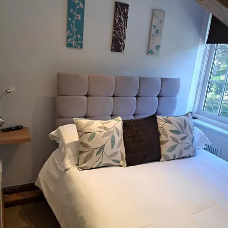 Rylstone Mere Guest house 3*