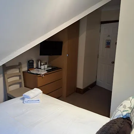 Rylstone Mere Guest house 3*
