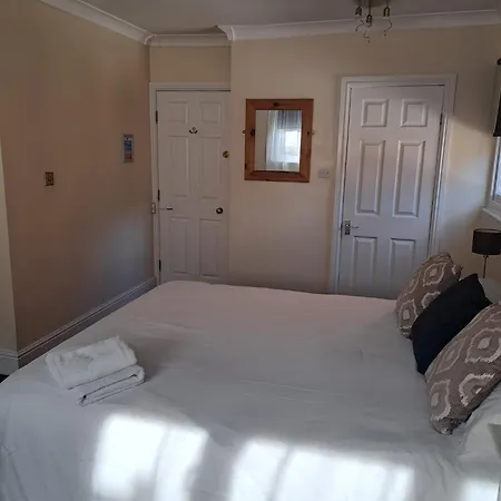 Rylstone Mere 3* Whitby