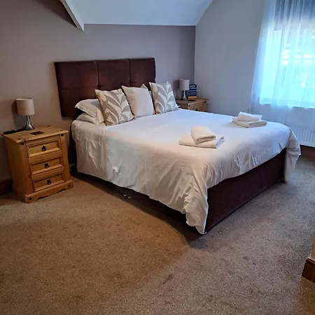 Rylstone Mere Guest house 3*