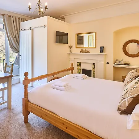 Гостевой дом Rylstone Mere Уитби