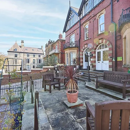 Гостевой дом Rylstone Mere Уитби