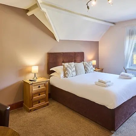 Rylstone Mere Гостевой дом 4*