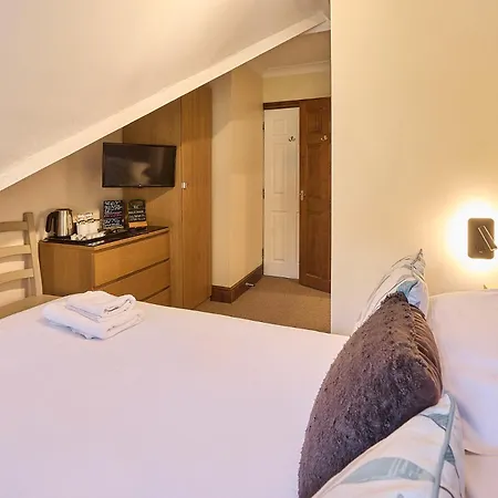 Гостевой дом Rylstone Mere Уитби