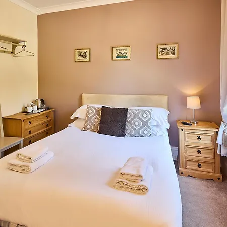 Rylstone Mere 3*
