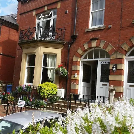 Гостевой дом Rylstone Mere Уитби